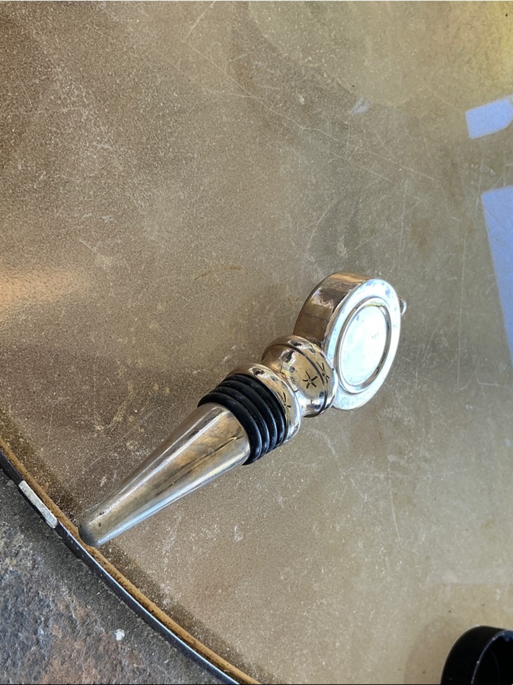 Silver Metal Wine Bottle Stopper with Black Rubber Rings